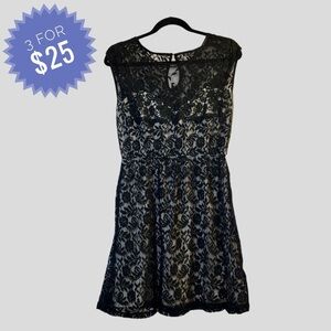 Sale Women’s Dress S Black Lace Embroidered Floral Lined